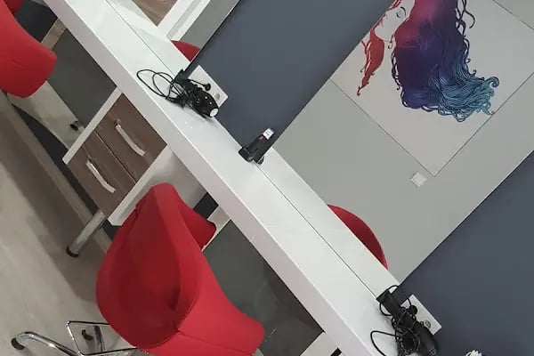Salon Gül Bayan Kuaförü - Resim 4