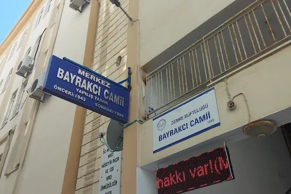 Bayrakçı Cami - Resim 15