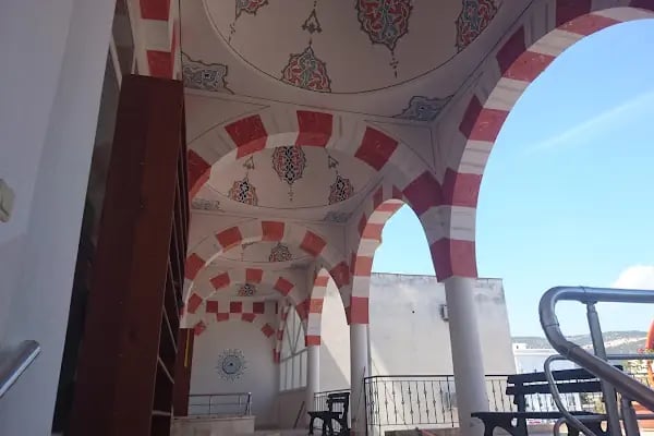 Bayrakçı Cami - Resim 14