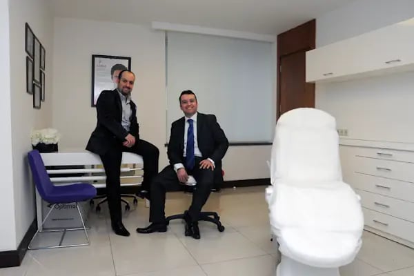 Op Dr Gökhan Özerdem, Estetik ve Plastik Cerrah Antalya - Resim 1