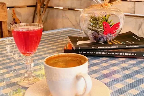 Sabire Butik Kafe - Resim 3