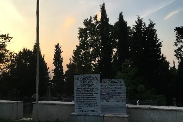 Erenler Mezarlığı - Resim 18