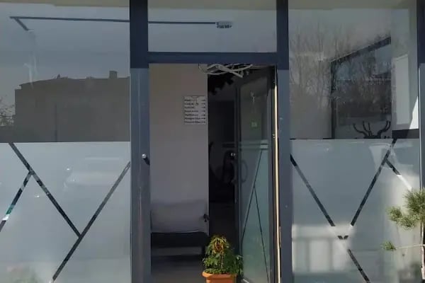 Özel Bağcılar Güleryüz Diş Kliniği - Resim 19