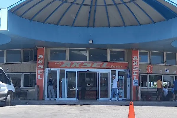 Akşehir Otogarı - Resim 2