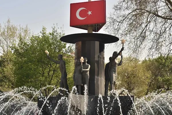 İspark Avcılar Meydanı Açık Otoparkı - Resim 19