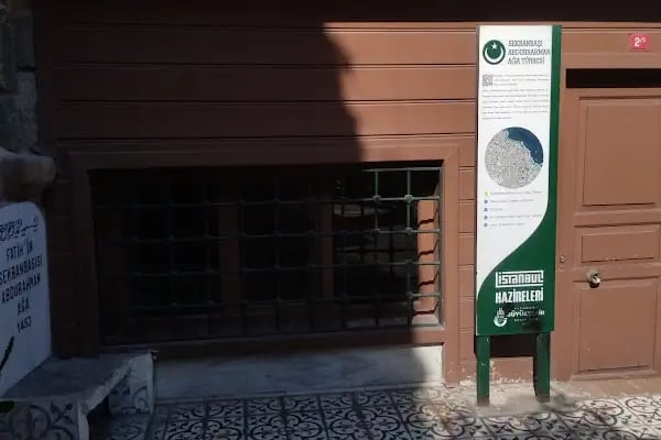 Fatihin Sekbanbaşı Abdurahman Ağa Türbesi - Resim 6