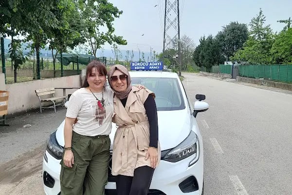 KULLAR EKİP SÜRÜCÜ KURSU BAŞİSKELE - Resim 12