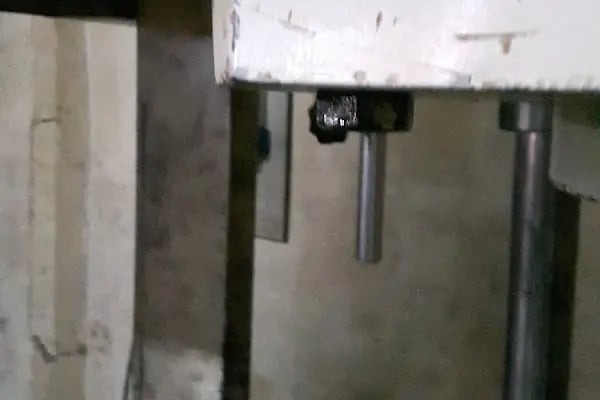 Şahin Metal Ofis Masası Masa Ayak Sistemleri - Resim 2