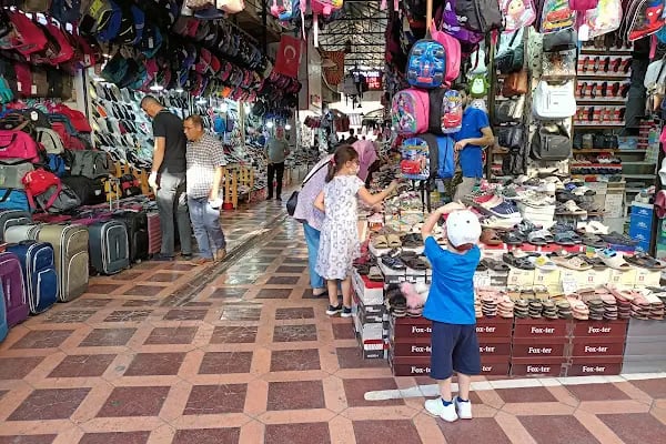 Ayakkabıcılar Çarşısı - Resim 3