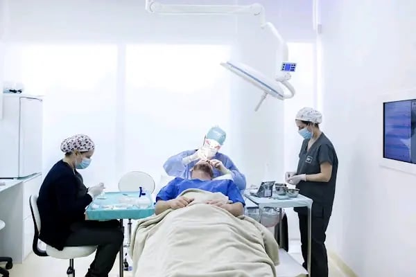 Haircenter Saç Ekim Merkezi - Resim 4