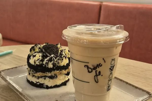 Mores Coffee Lounge &amp; Hookah - Resim 20