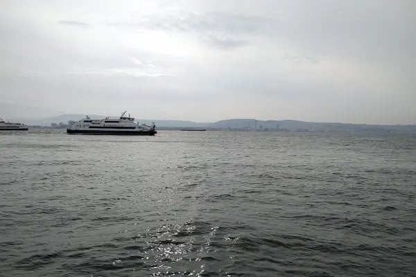 Karşıyaka Tramvay Durağı - Resim 20