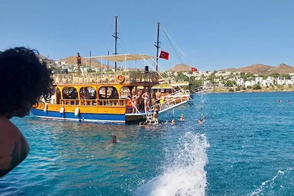 Amiral turgutreis boat - Resim 9