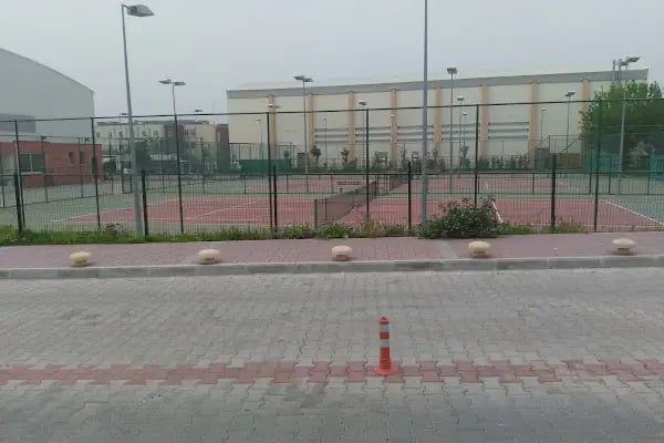Ege Üniversitesi Tenis Kortları - Resim 6