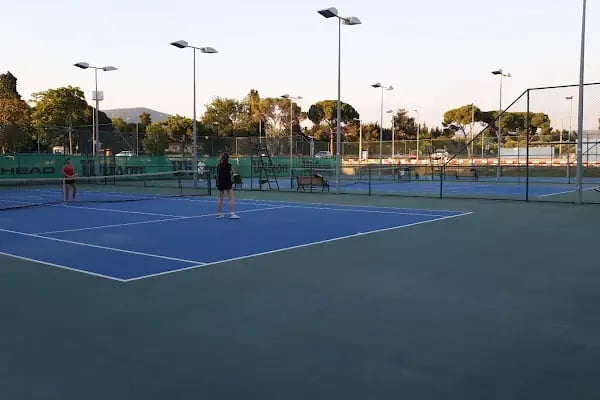 Ege Üniversitesi Tenis Kortları - Resim 2