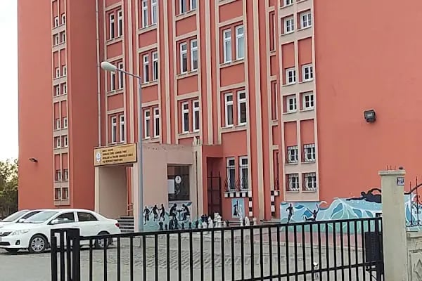 Tornacı Erol Cumbul Anadolu Teknik Lisesi - Resim 2