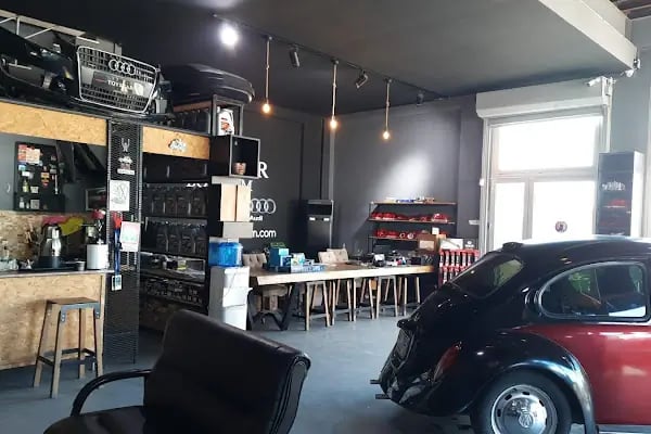 Toys Car Bodrum - Oto Mekanik, Oto Kaporta Boya ve Hasar Onarım Merkezi - Resim 3