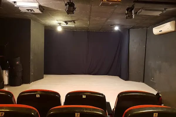Moda Sanat Tiyatrosu Macide Tanır Sahnesi - Resim 2