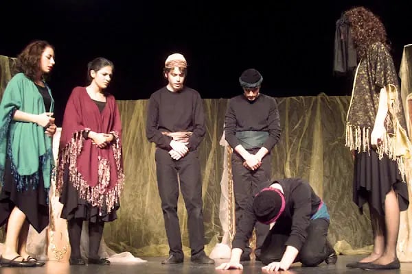 Moda Sanat Tiyatrosu Macide Tanır Sahnesi - Resim 7
