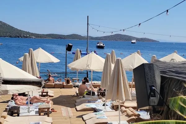 Beyaz Beach - Resim 3