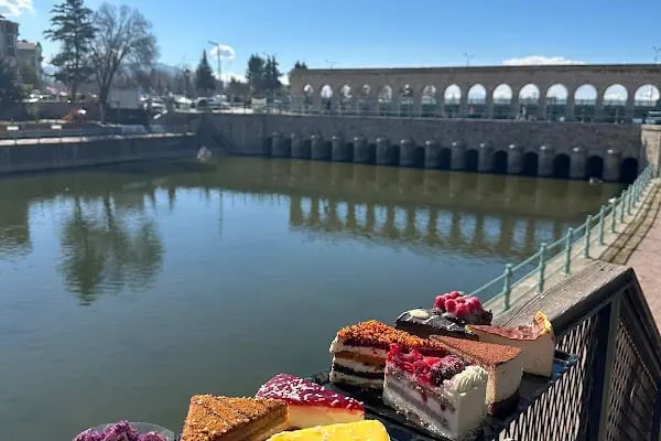 Osmanlı Bistro Cafe - Resim 3