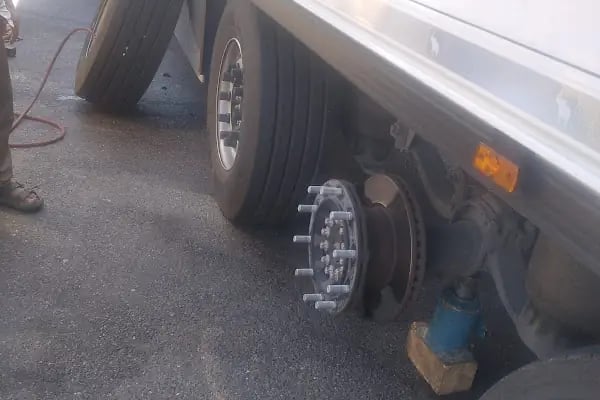 Lastikçi Soner Usta Pozantı 7/24 Yol yardım | Pozantı Bircan oto lastik - Resim 18