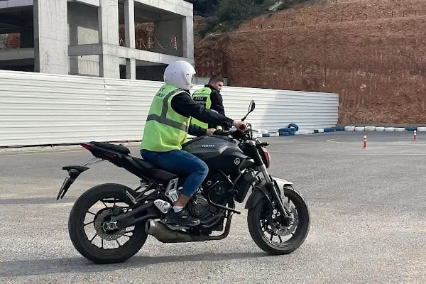 Bodrum Öz Efe Sürücü Kursu - Resim 2