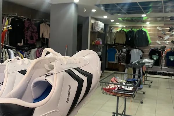 Gümrük Outlet Gümrük Malları Satış Mağazası - Resim 18