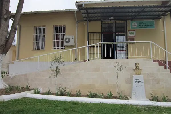 Beydağ Mesleki Eğitim Merkezi - Resim 17