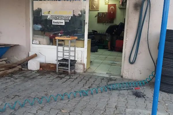Çeşme Oktay Oto Lastik Tamircisi | Alaçatı Lastikçi - Resim 1