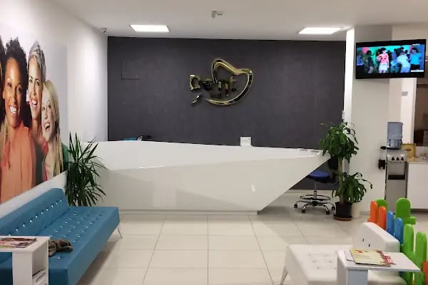 Dent Km - Buca Diş Kliniği - Resim 1