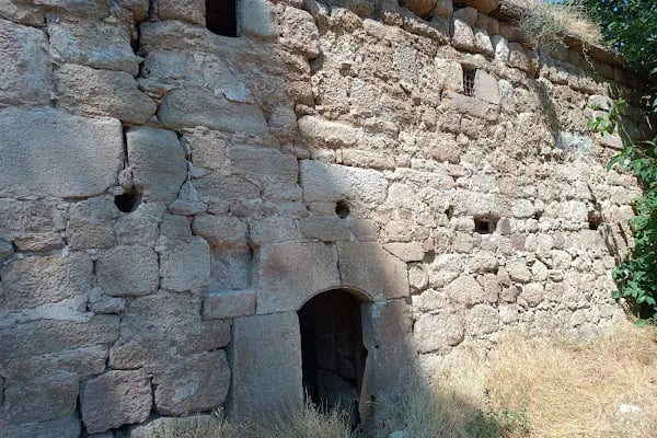 Surp Toros Ermeni Kilisesi - Resim 2