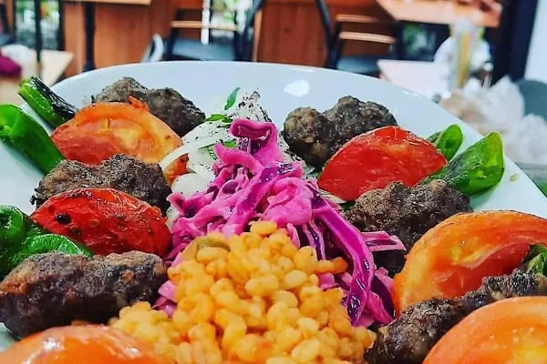 Yeni Kardelen Pide Lahmacun Ve Döner Salonu - Resim 18