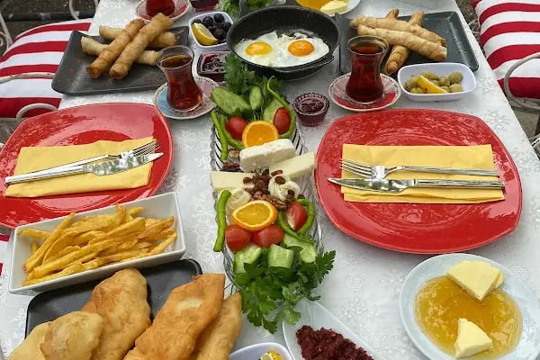 Beyoğlu Et Mangal &amp; Cafe - Resim 13