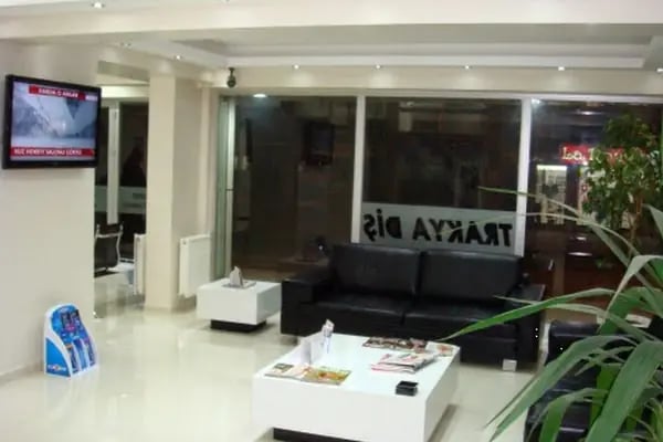 Trakyadent Çerkezköy Ağız ve Diş Sağlığı Merkezi - Resim 18