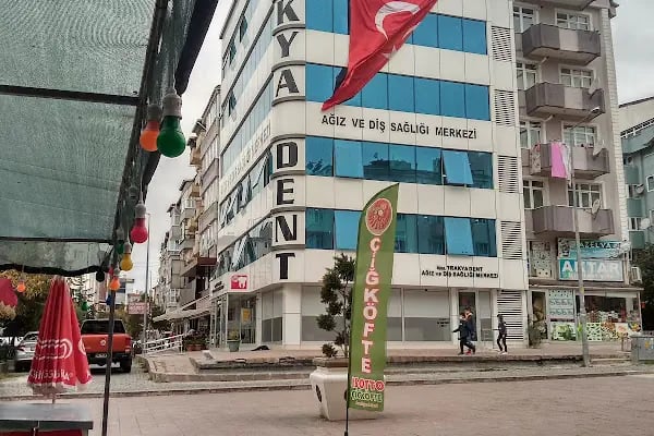 Trakyadent Çerkezköy Ağız ve Diş Sağlığı Merkezi - Resim 17