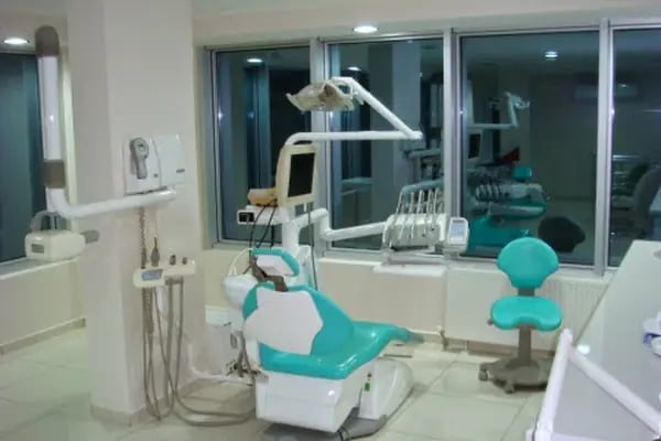 Trakyadent Çerkezköy Ağız ve Diş Sağlığı Merkezi - Resim 15