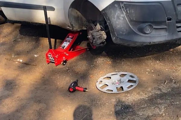 Lastik Yol Yardım lastik tamircisi - Resim 17