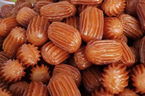Eselya Pasta &amp; Ekler / Sandviç Ye - Resim 7