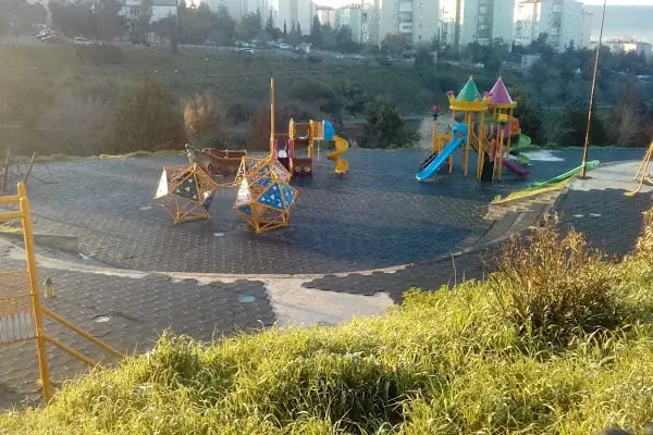 Buca Yedigöller Parkı - Resim 1