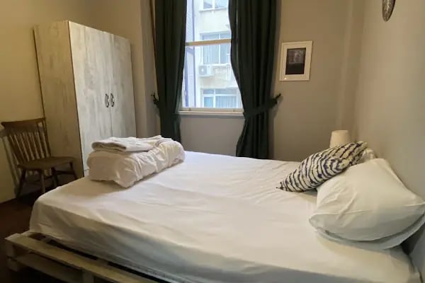 In House Hostel - Resim 10