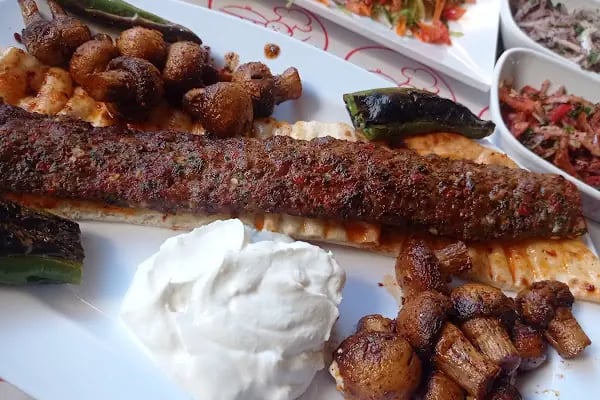 ÖZ ADANA LOKANTASI - Resim 16