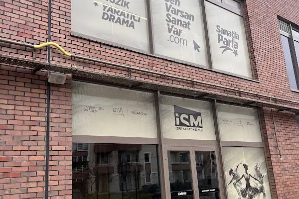 İzmit Sanat Merkezi - Resim 2