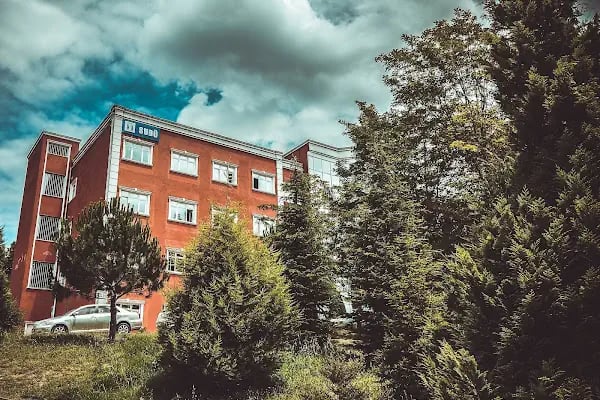 Sakarya Uygulamalı Bilimler Üniversitesi Rektörlük Binası T2 Blok - Resim 4