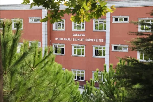 Sakarya Uygulamalı Bilimler Üniversitesi Rektörlük Binası T2 Blok - Resim 2