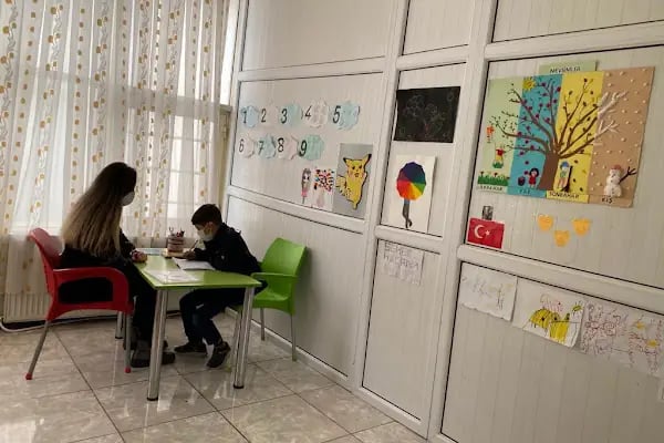 ÖZEL ÖZGÜR YAŞAM EĞİTİM VE REHABİLİTASYON MERKEZİ - Resim 15