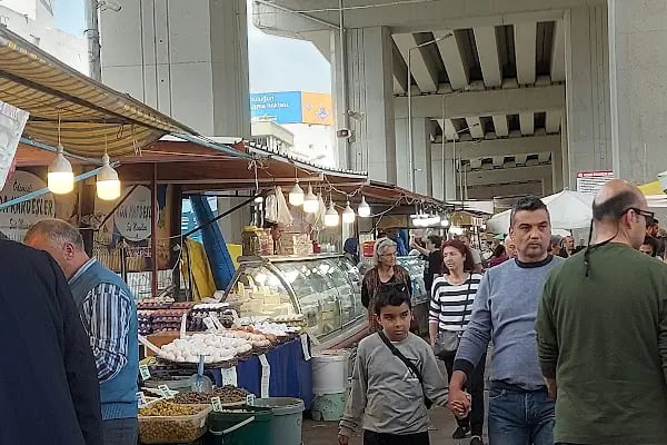 Üçkuyular Pazarı - Resim 10