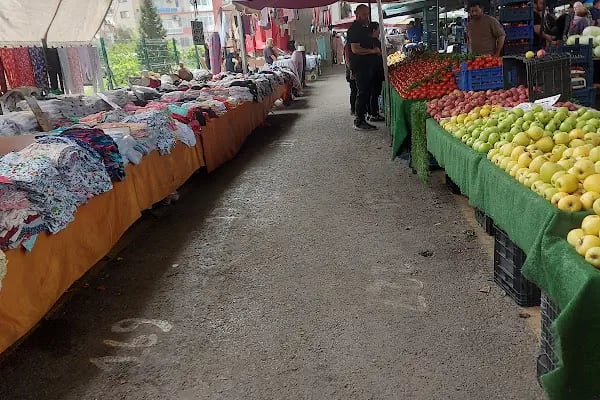 Üçkuyular Pazarı - Resim 4