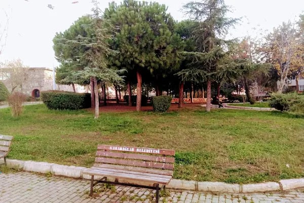 Karabağlar Belediyesi Karafatma Parkı - Resim 16