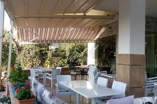 Kirlangic Cafe - Resim 6